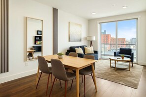 Télévision, espaces bureaux