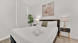 2 bedrooms, WiFi, bed sheets - Modern 2BR Sleeps 6 | Near Liberty Bell Philly (Philadelphia)
