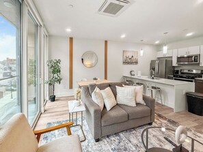 Télévision, espaces bureaux