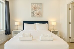 5 bedrooms, WiFi, bed sheets