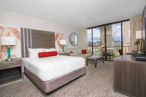 1 bedroom, desk, WiFi