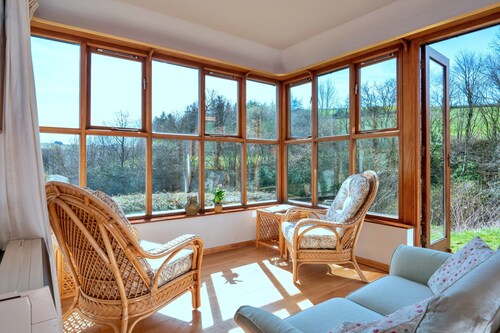 Charming Holiday Home in Llanidloes, No Deposit