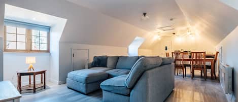 Cottage | Living area
