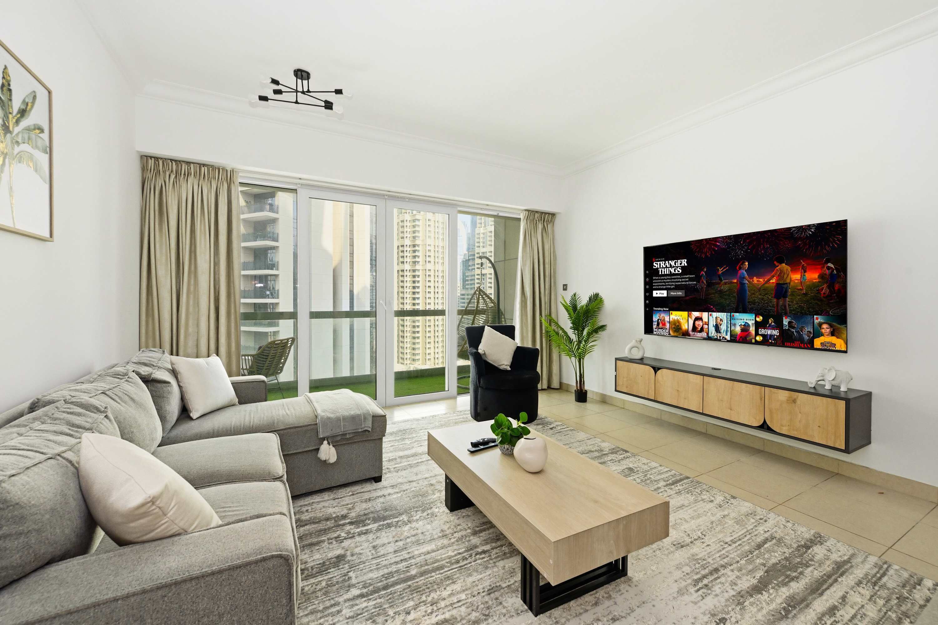 TV, bøker og kontorer