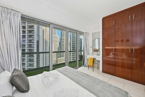 3 bedrooms, iron/ironing board, travel cot, WiFi