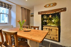 Cottage | Private kitchen - Cottage in Cawsand Near the Beach (Torpoint)