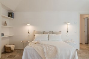 4 slaapkamers, een strijkplank/strijkijzer, internet