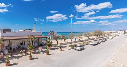 Miramare - Mono Superior by BarbarHouse