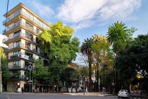 Exterior - Condesa 1-Bdrm in Renovated Building w/ Amenities (Ciudad de México)