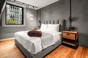 2 bedrooms, desk, iron/ironing board, WiFi - Newly Renovated 2Bdrm with Private Rooftop Terrace (Ciudad de México)