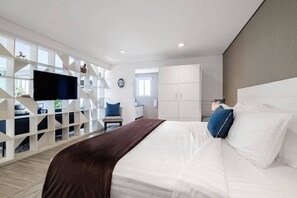 Desk, iron/ironing board, travel crib, WiFi
