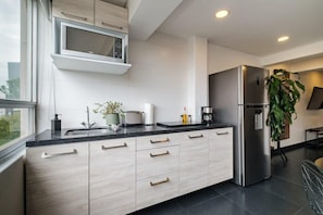 Fridge, microwave, oven, stovetop
