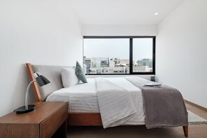 1 chambre, bureau, fer et planche à repasser, Wi-Fi