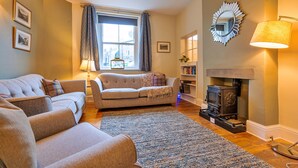 Unclassified image, 5 of 31, button - Holiday Home in Heart of Tideswell, No Deposit (Buxton)