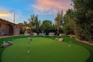 Property grounds - Desert Palms - Pool & BBQ Near Paradise Mall (Scottsdale)