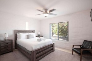 7 bedrooms, desk, iron/ironing board, WiFi