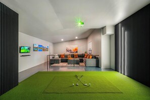 Interior - Desert Horizon, Golf Simulator, Waterslide, Private Casita, Pool & Spa (Scottsdale)