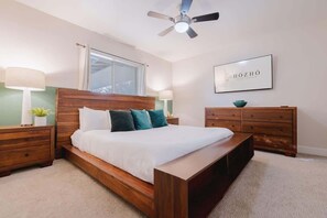 6 Schlafzimmer, Schreibtisch, BĂŒgeleisen/BĂŒgelbrett, Reisekinderbett