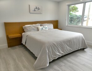 3 bedrooms, desk, iron/ironing board, WiFi