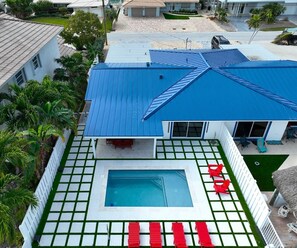 Outdoor pool, a heated pool