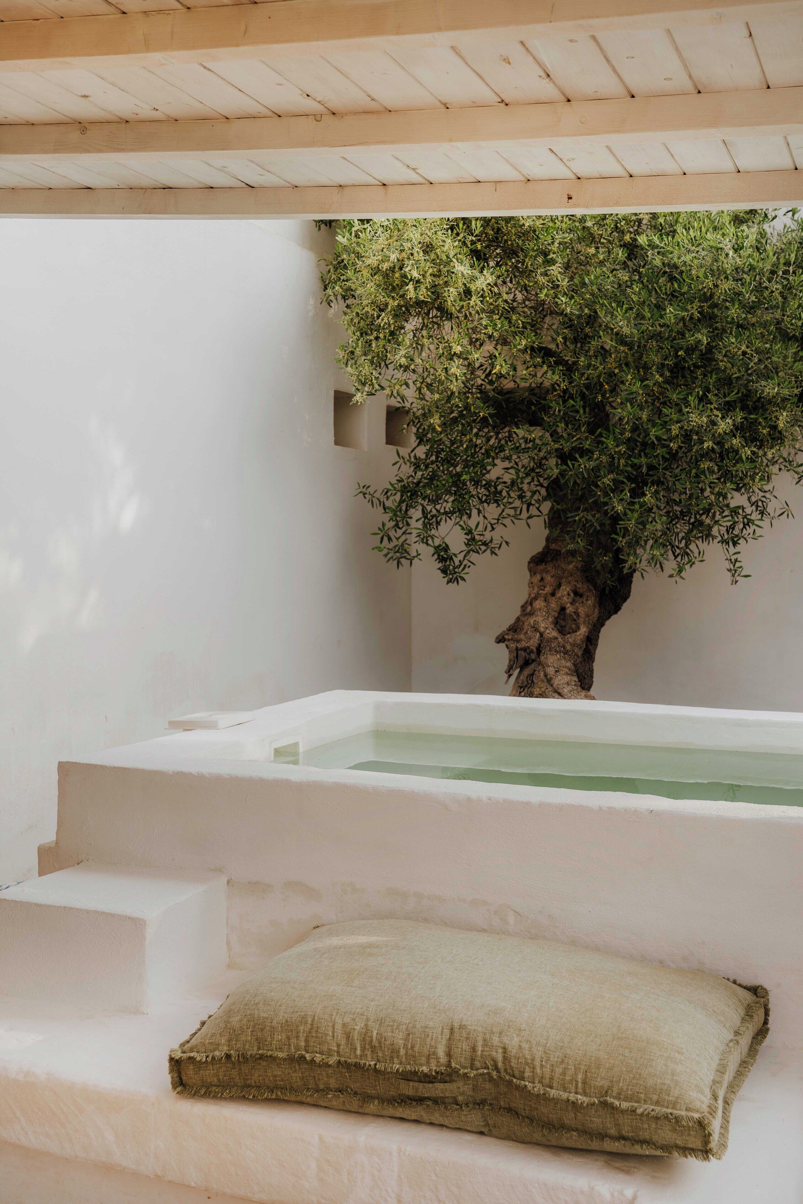 Chambre Quadruple Luxe, vue piscine | Wi-Fi gratuit