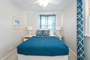 4 chambres, bureau, fer et planche à repasser, accès au Wi-Fi (inclus)