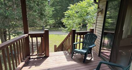 Private, Quiet 3 Bedroom Home near Patrick Lake