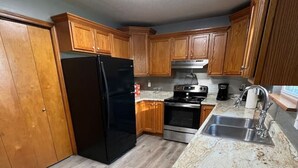 Coffee/tea maker, fridge, microwave, oven - Relax Enjoy Mid-Missouri with Fenced in Back Yard (Boonville)