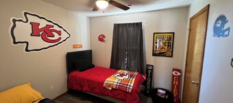 3-bedroom house in charming Boonville with Large Fenced in Backyard! Book now