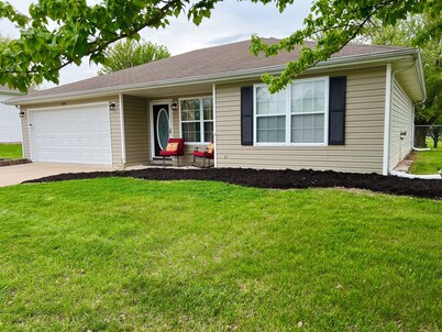 3-bedroom house in charming Boonville with Large Fenced in Backyard! Book now