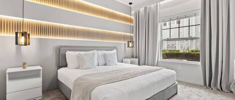 4 bedrooms, iron/ironing board, WiFi, bed sheets