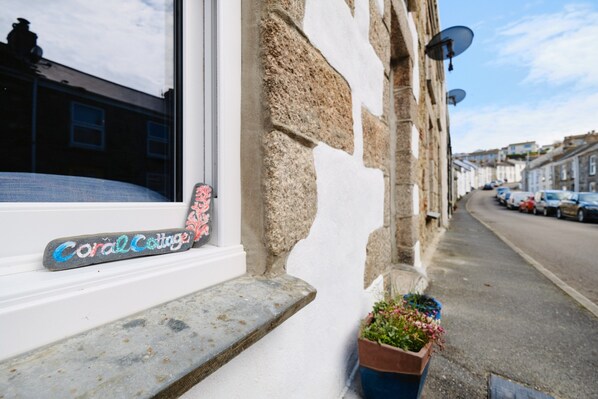 Exterior - Cottage in Porthleven Near Sandy Beach (Helston)