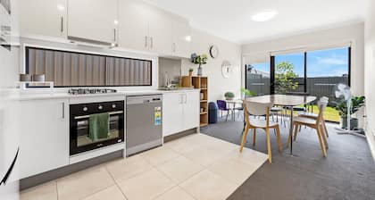 Kozyguru | Austral | Charming 4Bedroom Family Home