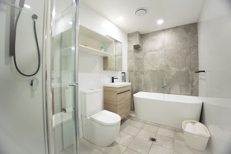 Apartment, 1 Queen Bed | Bathroom. Kozyguru | Epping | Stylish 1 Bedroom Apartment