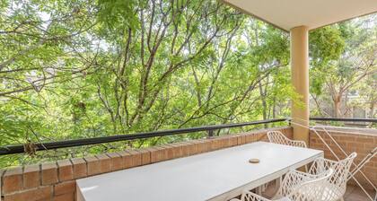 Kozyguru | Homebush West | 3-Beds Apt With Parking