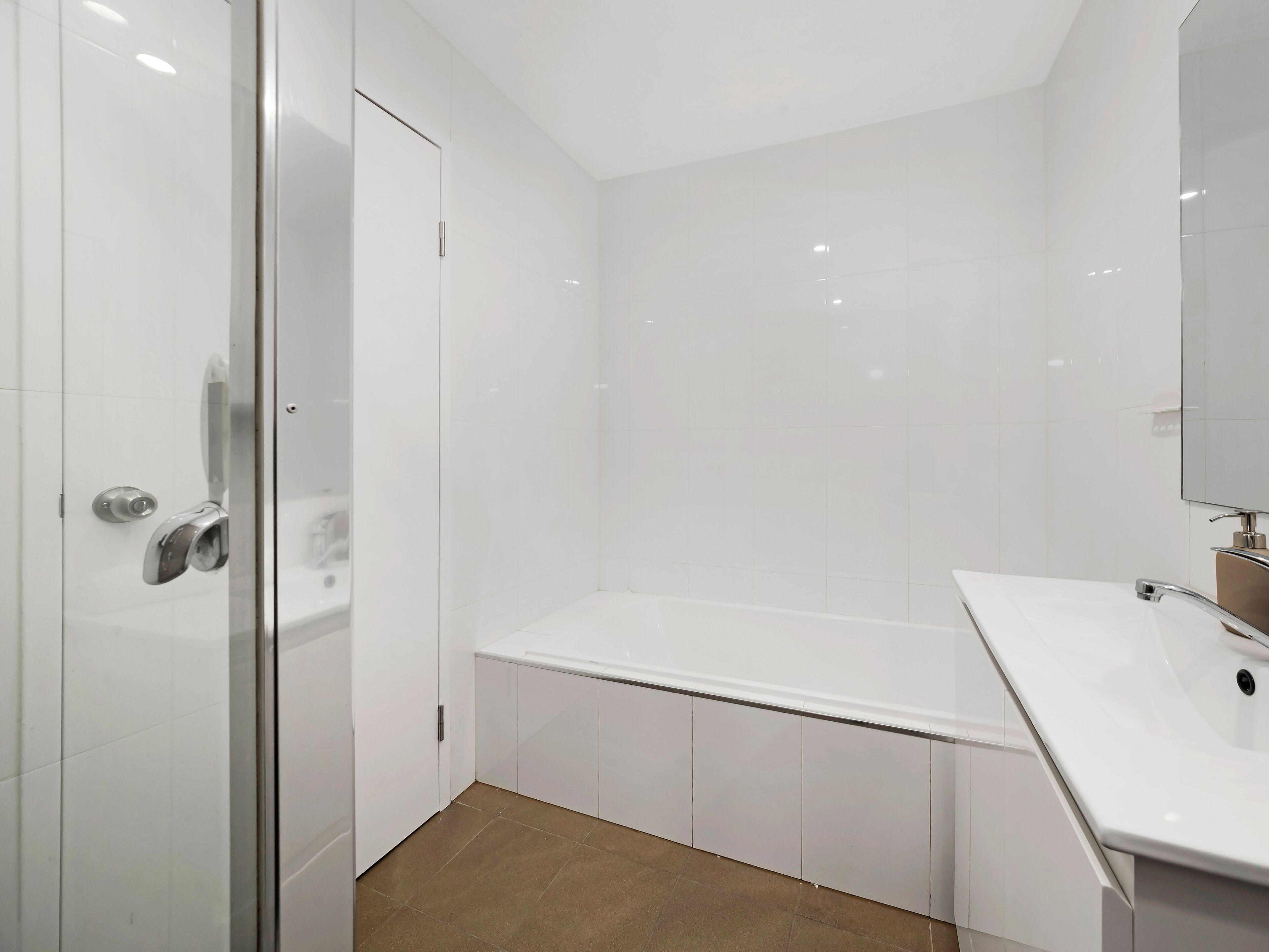 Comfort-Haus, 2 Doppelbetten | Badezimmer