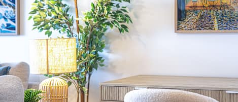 Casa conforto, 2 camas de casal | Área de estar