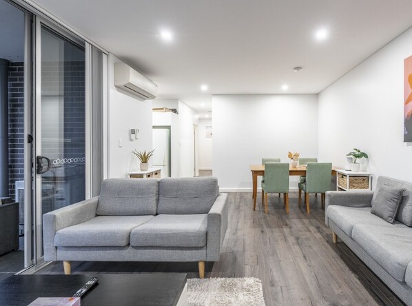 Living area - Kozyguru | Homebush West | 3 Bedroom Apt+Parking (Homebush West)