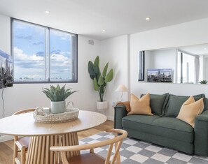 Living area - Kozyguru | Rozelle | Bridge View With Carpark (Rozelle)
