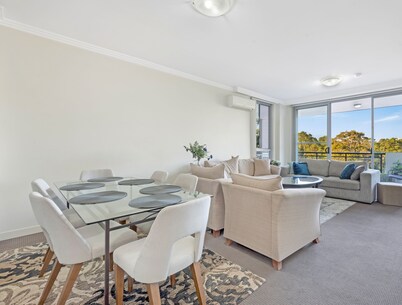 Kozyguru | Westmead | Modern Apt | Near Hospital