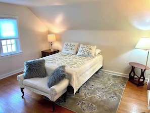 4 habitaciones, tabla de planchar con plancha, cuna de viaje y wifi