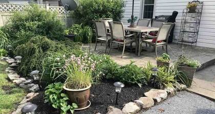 Beautiful house in the Hearth of Pennsylvania walking distance to attractions