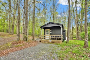 Exterior - Cabin full bath (Wellsboro)