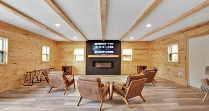 Cabin full bath