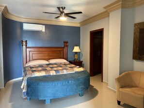 3 室のベッドルーム、WiFi、ベッドシーツ