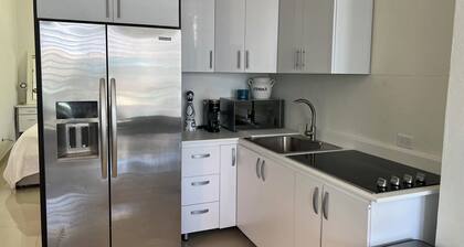 Modern Oasis in the Heart of Santurce – Walk to Top Spots, Beaches & More!