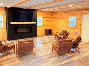 Interior - Site T Full Hookup up to 32FT (Wellsboro)