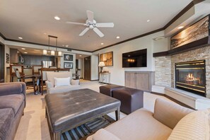 TV - Saint James Place 308 (Beaver Creek)