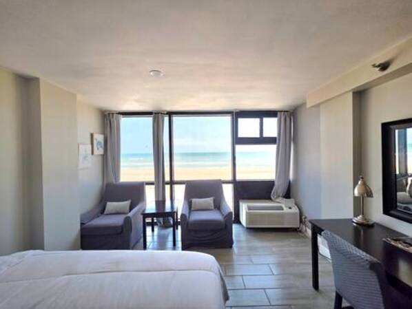 1 habitación, tabla de planchar con plancha, wifi y ropa de cama 