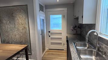 Microwave, dishwasher